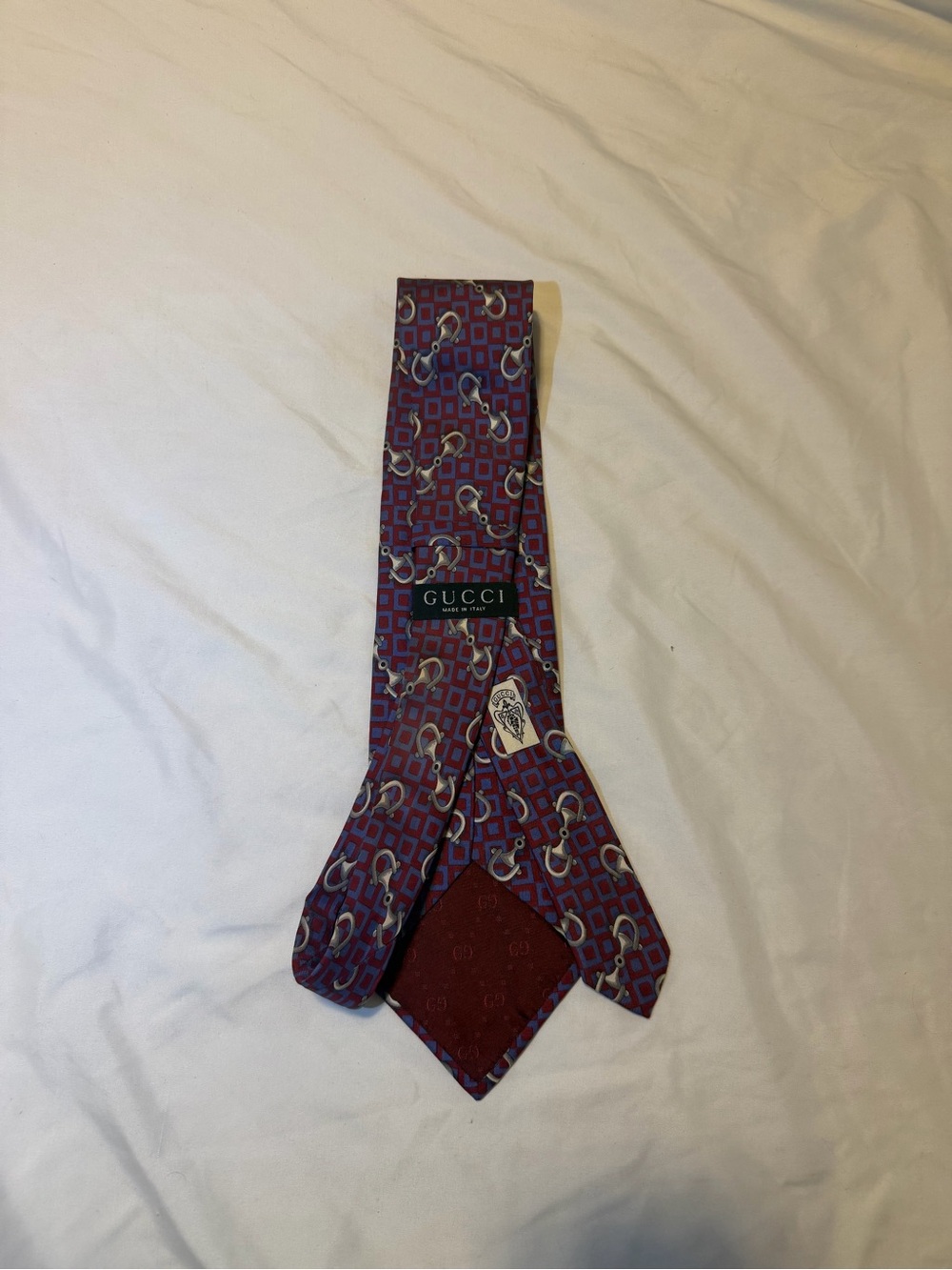 RARE Gucci Red and Blue Geometric DESIGNER Silk Tie
